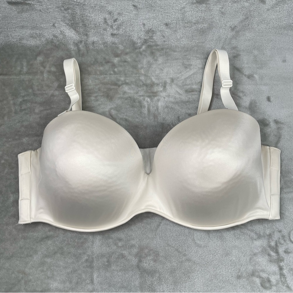 Cacique Multi Way Strapless Full Coverage Bra Size 44DDD 44F 3D White